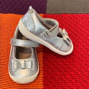 Size 4 striderite surprize